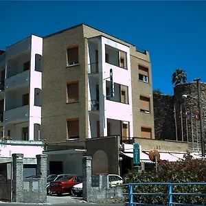 https://hotel-gino.hotelitalianriviera.com